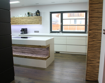 bodinger - interiér dům velká polom kuchyň - 00008