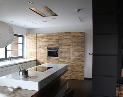 bodinger - interiér dům velká polom kuchyň - 00027